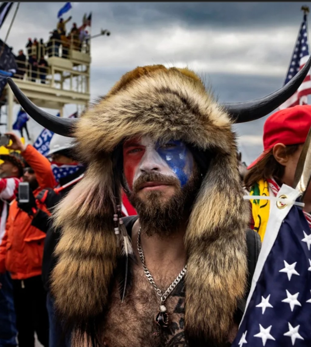 QAnon in Parlamento…